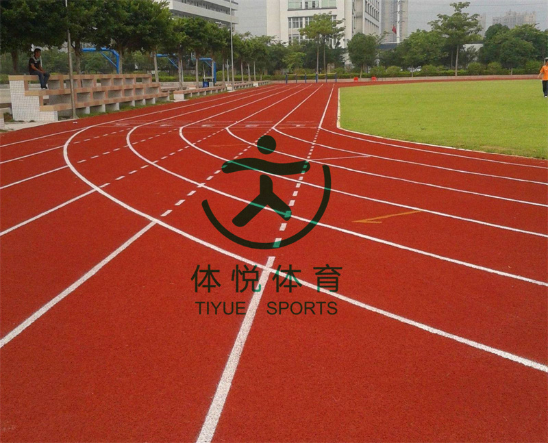 球場(chǎng)施工問(wèn)題-為什么室外體育塑膠場(chǎng)地材料會(huì)出現(xiàn)脫膠的現(xiàn)象？