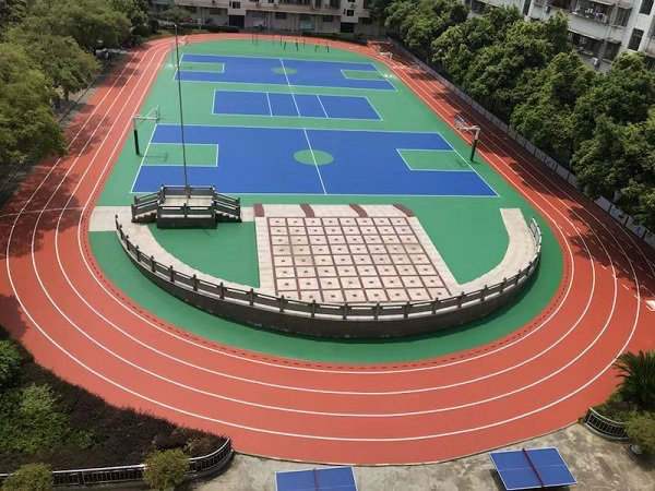 足球場(chǎng)施工施工中需要注意哪些細(xì)節(jié)問(wèn)題？